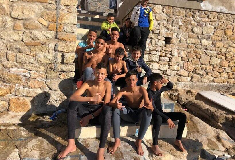 فندق صغير Surf & Skate