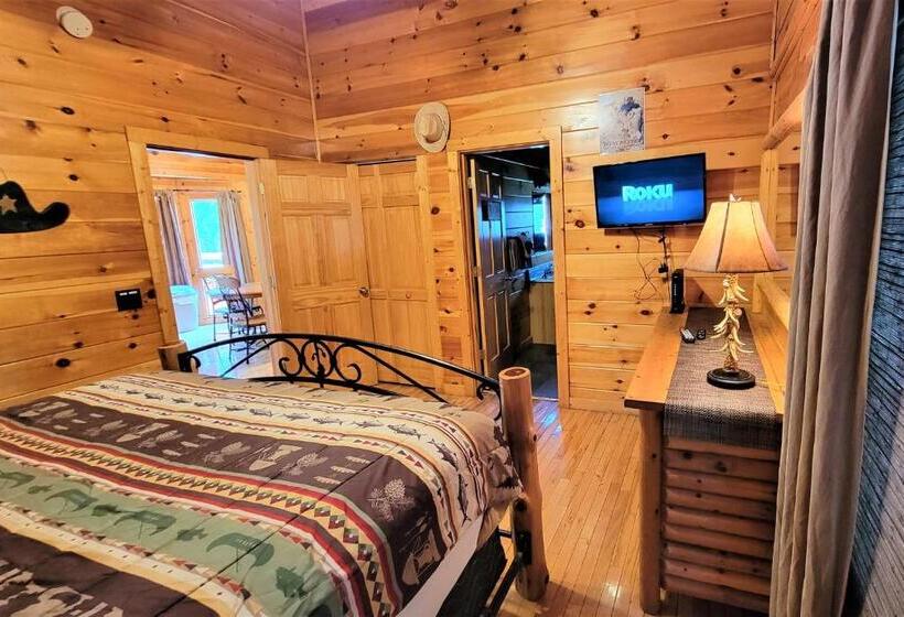 Hanky Panky 1 Bedroom On The River Pet Friendly With Fee Free Activity Tickets!