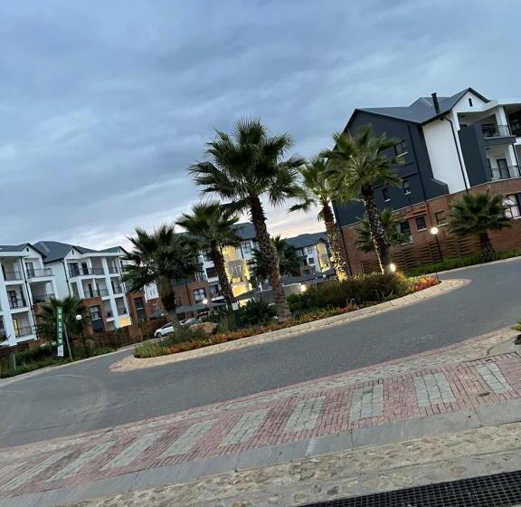 پانسیون The Blyde Crystal Lagoon Riverwalk Estate