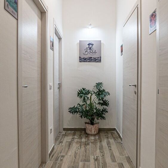 تختخواب و صبحانه Boss Guest House