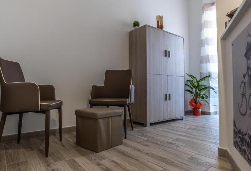تختخواب و صبحانه Boss Guest House