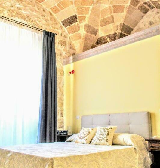 تختخواب و صبحانه Dimora Vico Dei Nohi