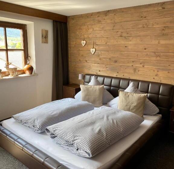 پانسیون Haus Tirol Ehrwald