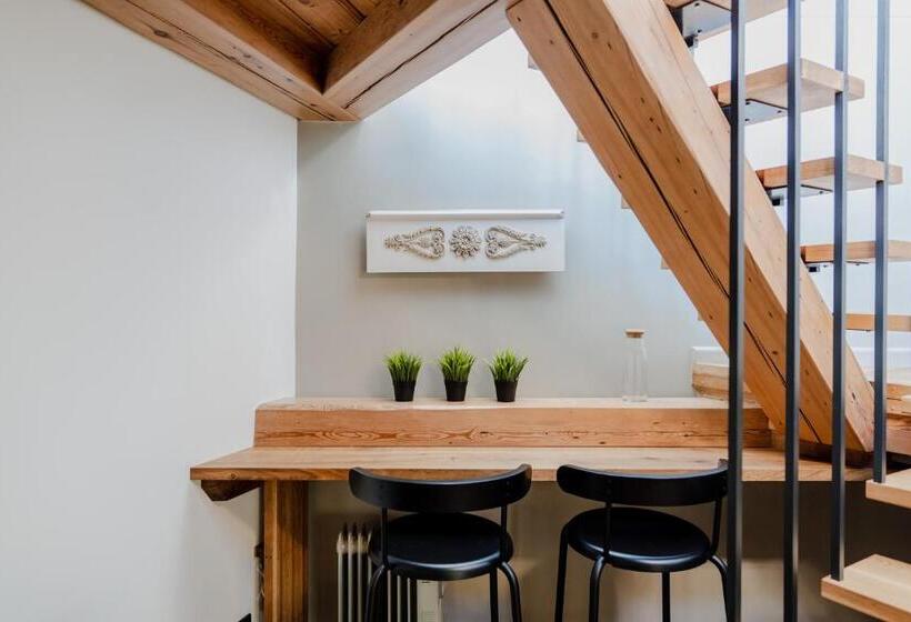 Lj5   Old Town Rooms With Exclusive Shared Roof Terrace