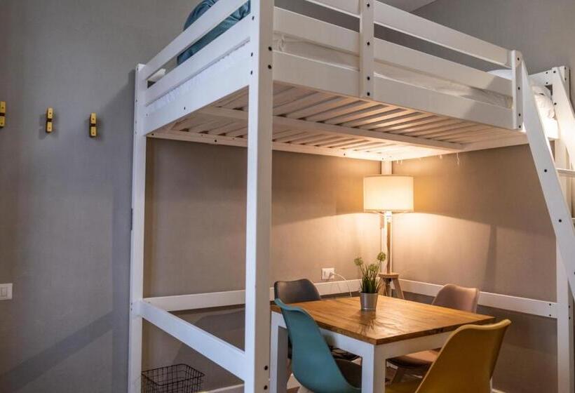 پانسیون Room 45