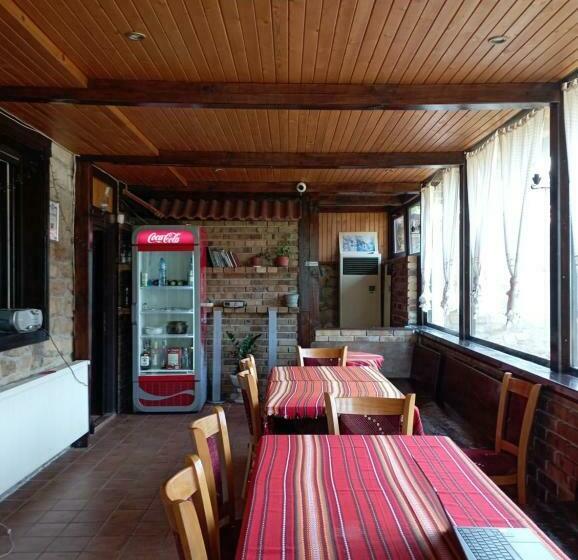 پانسیون Toncho S Guest House For 16 Guests