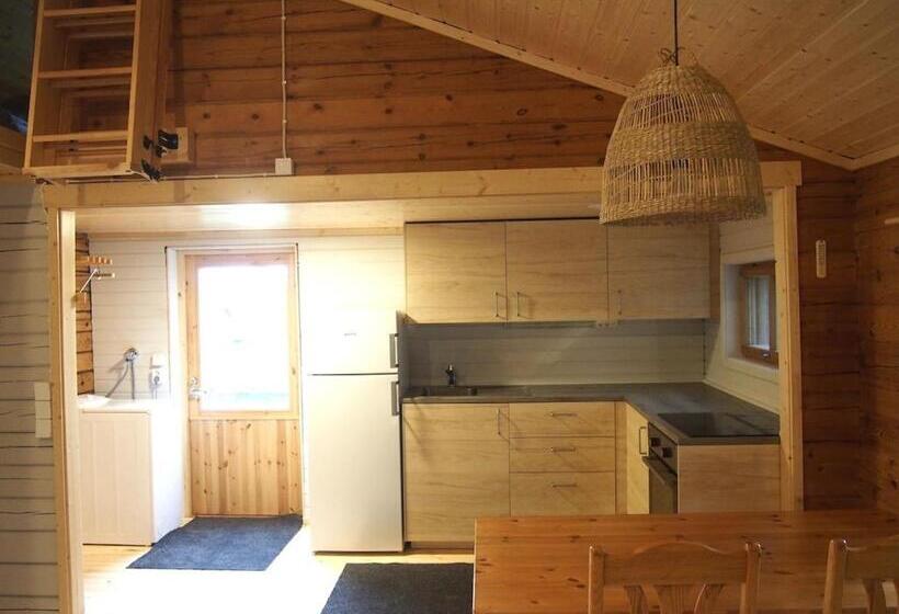 Pinetree Cottages Sunny Cabin