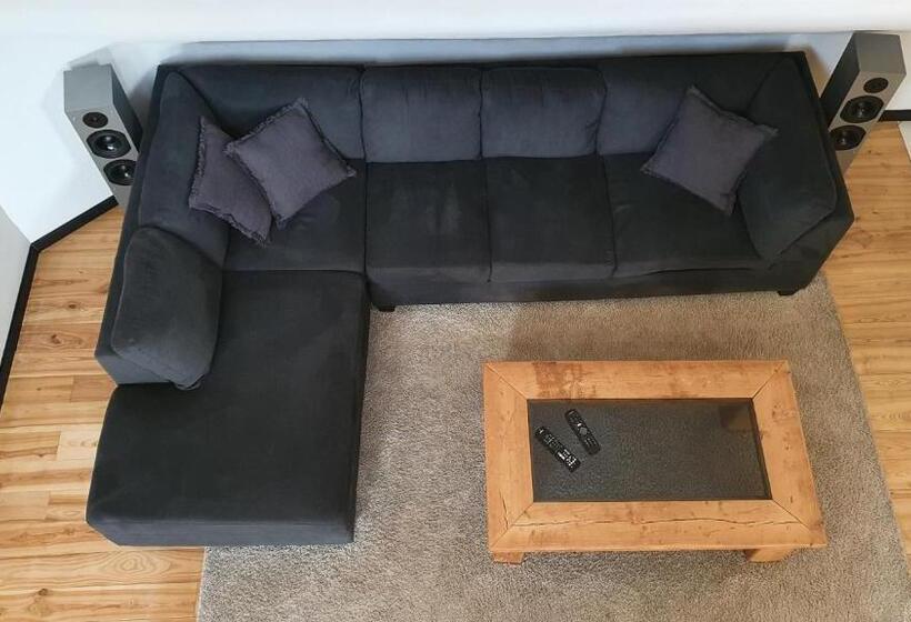Posti Apartment