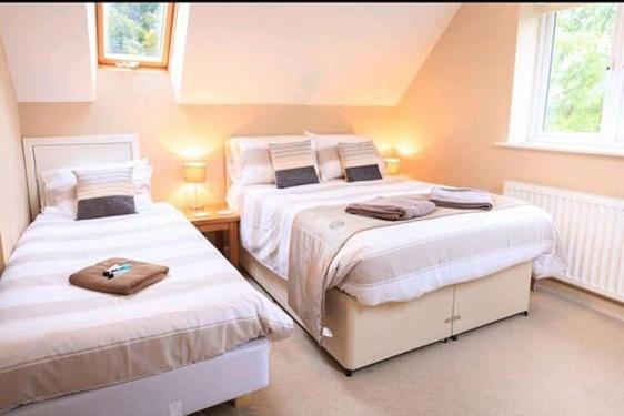 تختخواب و صبحانه Cleeves Cottage