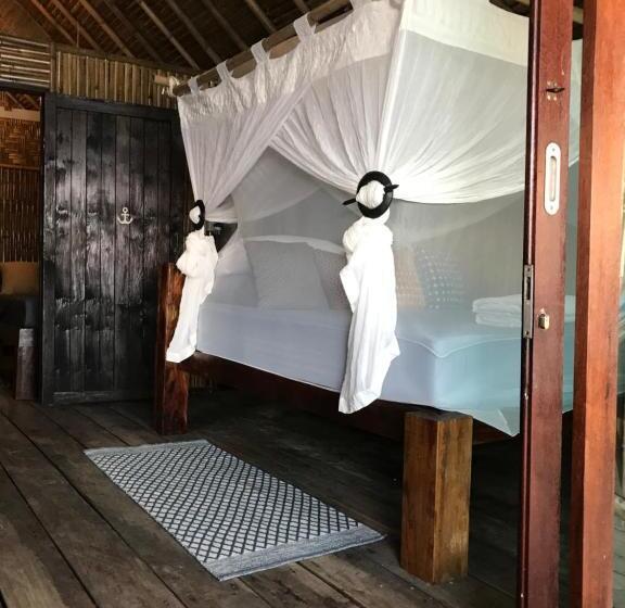هتل Forra Pattaya Beach Front Bungalow