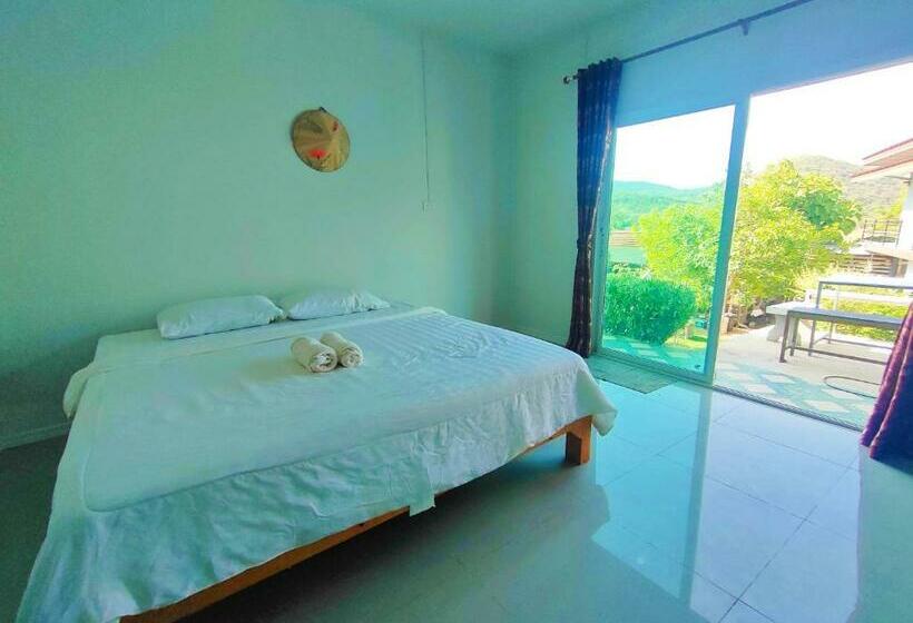 پانسیون Baan Mai Hom Resort Suan Phueng