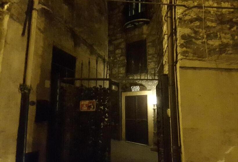 پانسیون Casa Rosy