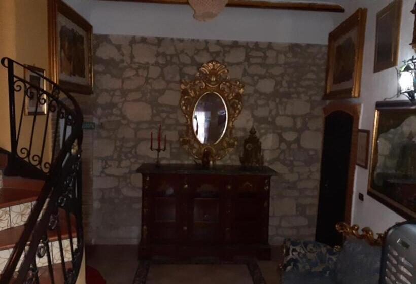 پانسیون Casa Rosy