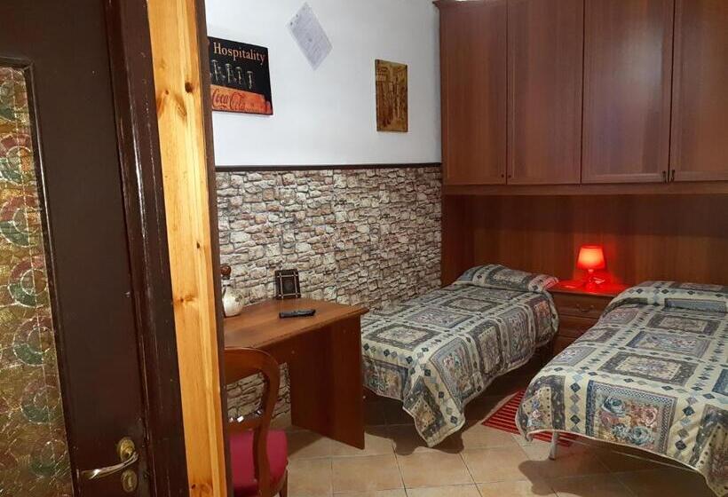 پانسیون Casa Rosy