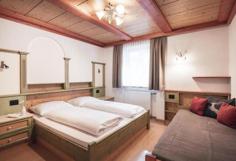 بنسيون Ciasa Altonn