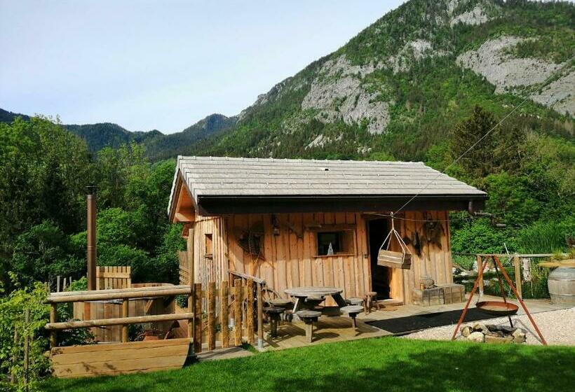 مبيت وإفطار Chalet Trappeur