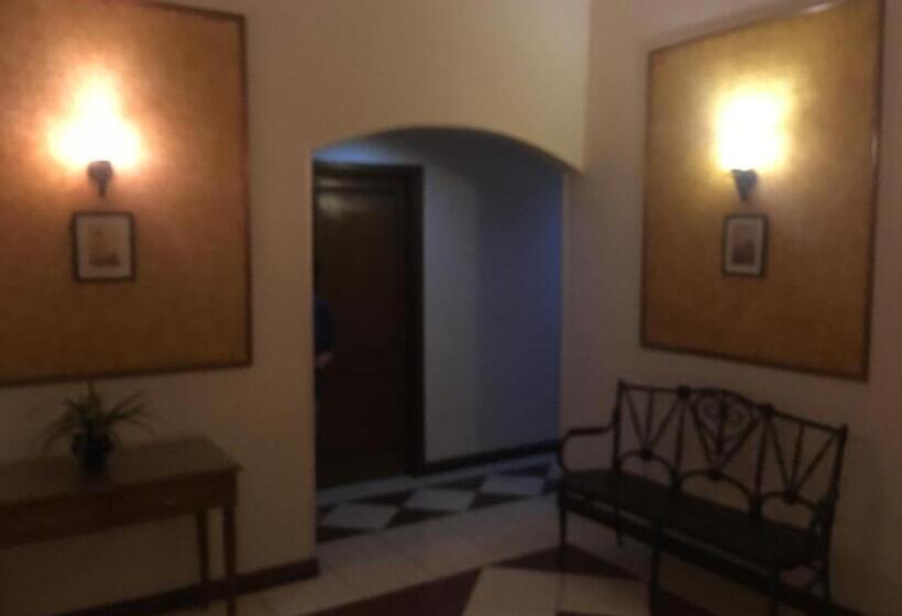 هتل Pension Roma