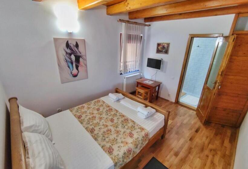 پانسیون Casa Adam
