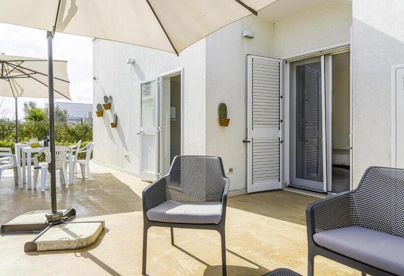 بنسيون Salentospita Guest Rooms