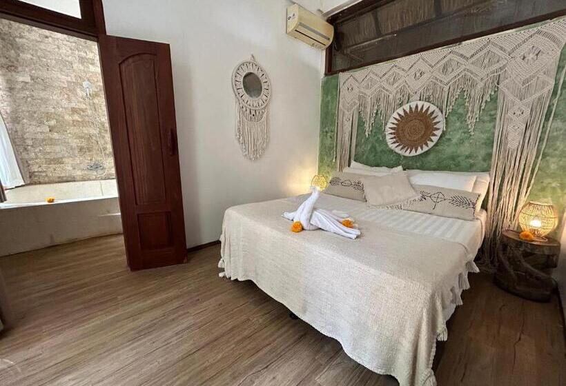 پانسیون Sannyas Boutique