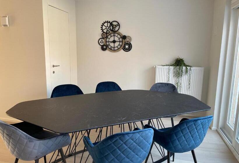 Residentie Square   Nieuwbouw   50 M Van De Zee