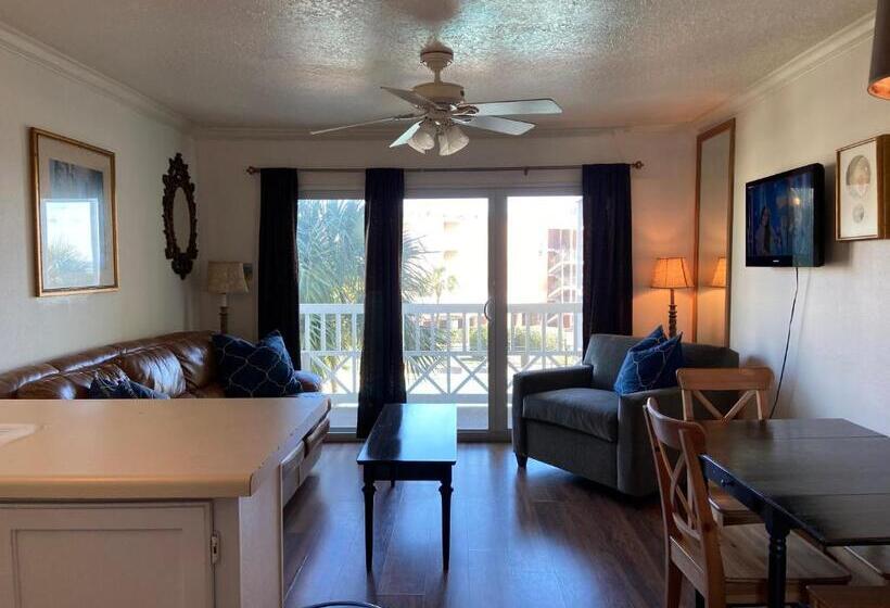 The Victorian Condo/