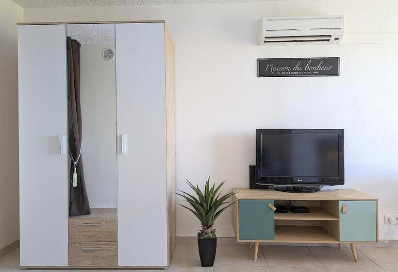 Appartement Proche Port Et Mer Avec Wifi Et Climatisation