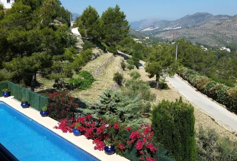 تختخواب و صبحانه Casa Romero