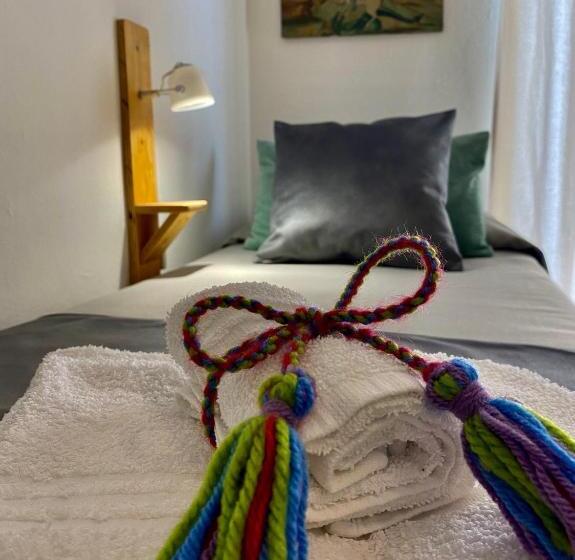 تختخواب و صبحانه Chiaro Di Luna