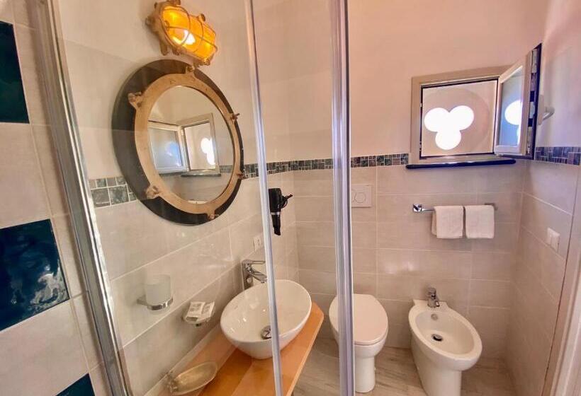 تختخواب و صبحانه Chiaro Di Luna