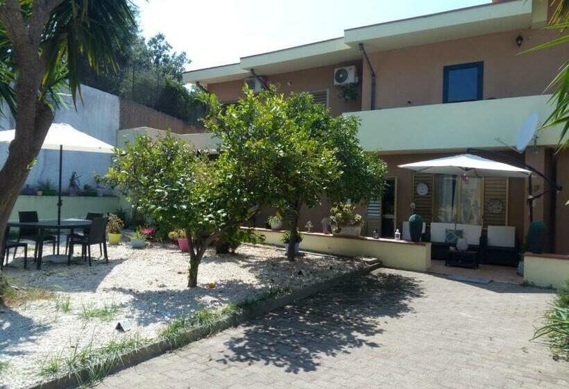 مبيت وإفطار La Grazia In Qualche Modo