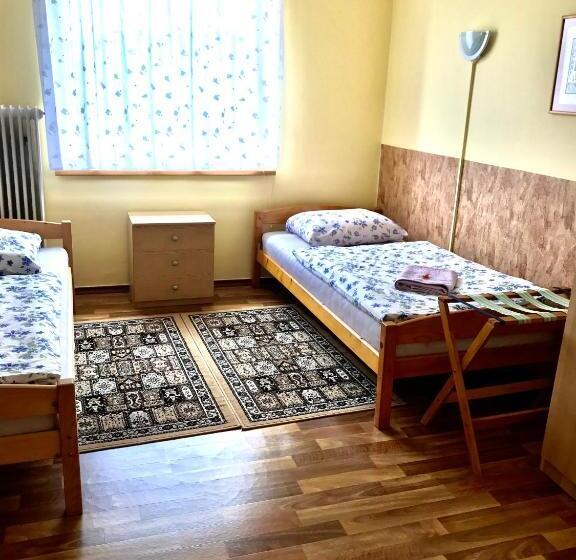 پانسیون Vila Adéla   Teplice