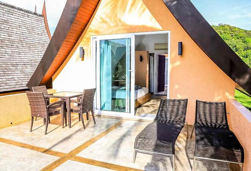 استراحتگاه Siam Royal Bay Beach Villa And Beachfront Apartments