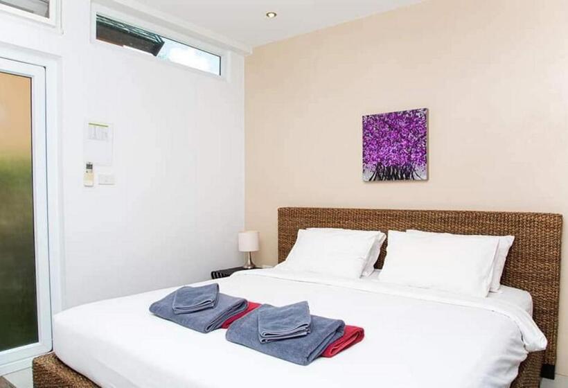 استراحتگاه Siam Royal Bay Beach Villa And Beachfront Apartments