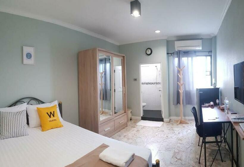 Wang Lang Hostel