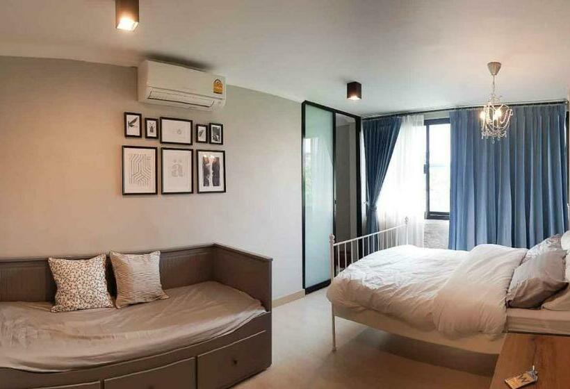 Wang Lang Hostel