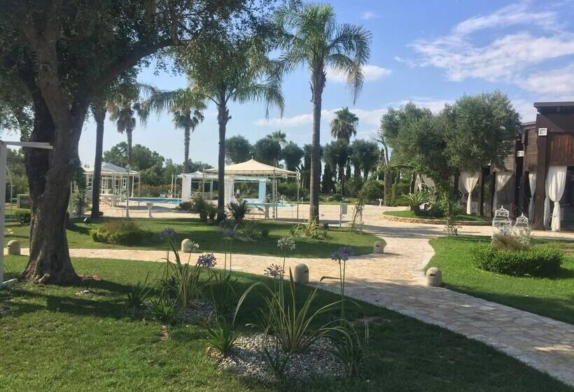 هتل Agriturismo Le Torri