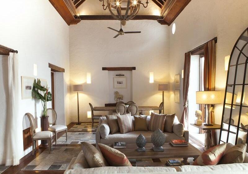 هتل Boutique Casa Del Coliseo