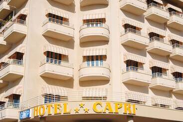 هتل Capri & Residence