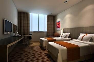 هتل Holiday Inn Express Yangzhou City Center By Ihg