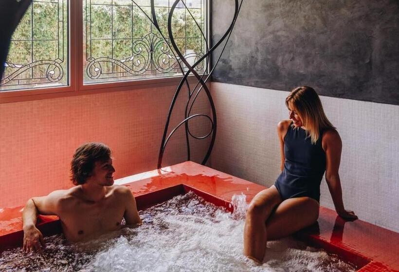 هتل Hôtel Liberata & Spa