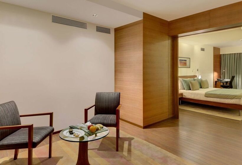 هتل Hyatt Pune