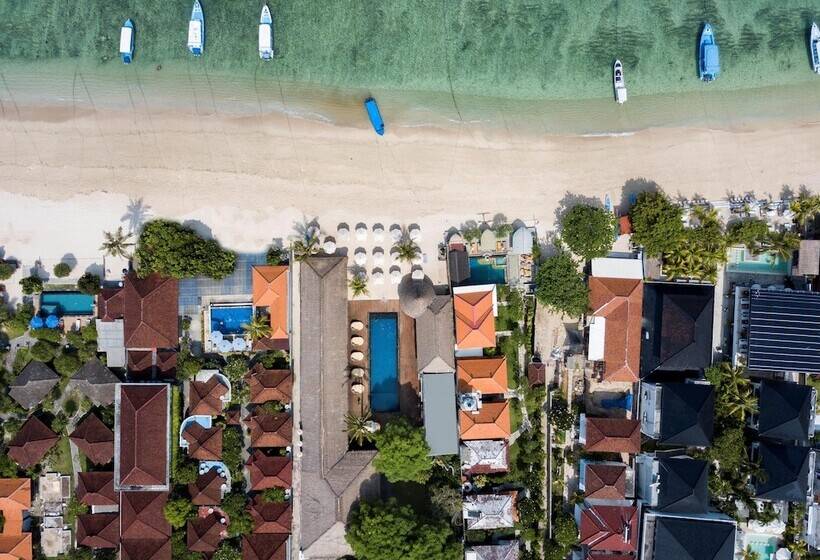 هتل Lembongan Beach Club & Resort
