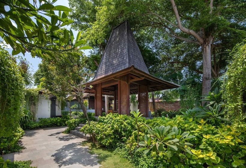هتل Lembongan Beach Club & Resort
