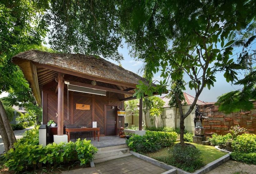 هتل Lembongan Beach Club & Resort