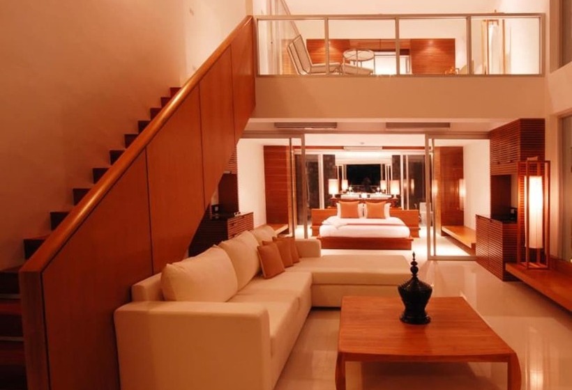 ホテル The Quarter Resort Phuket