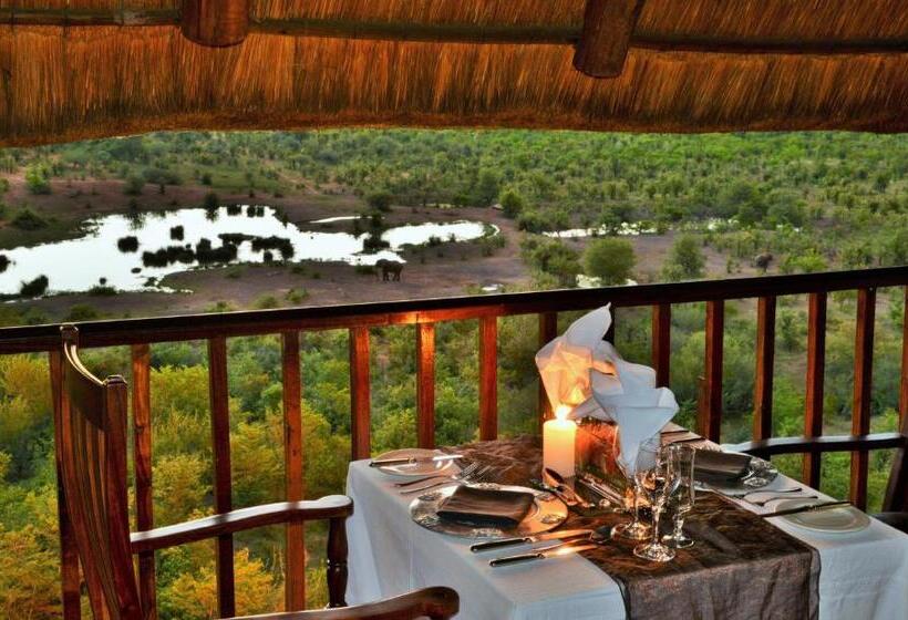 Hotel Victoria Falls Safari Suites