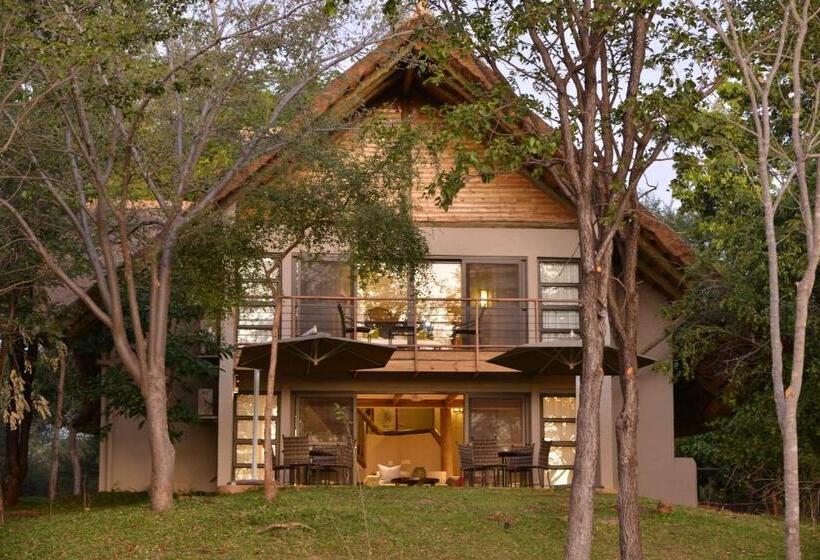 Fotos del hotel Victoria Falls Safari Suites:  20
