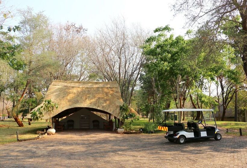 Fotos del hotel Victoria Falls Safari Suites:  63