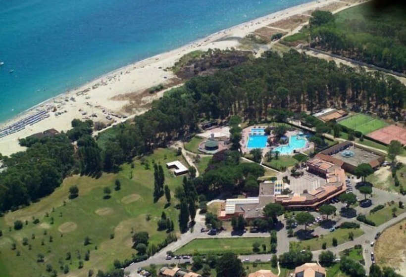 هتل Villaggio Santandrea Resort
